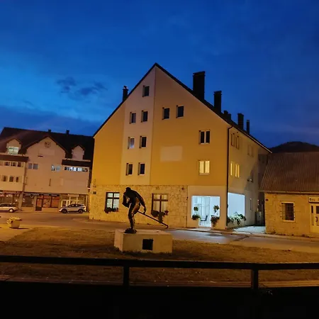 Mia Kupres Apartment